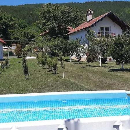 Vikendica Zlatna Plaza - Kod Gagca Σπίτι διακοπών *